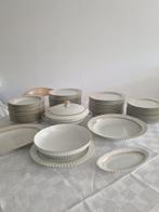 bernardaud limoges - Service de table pour 12 (51) -