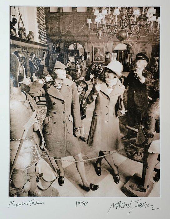 Michael Joseph (1941-) - Museum fashion - Unique authentic, Antiek en Kunst, Kunst | Designobjecten