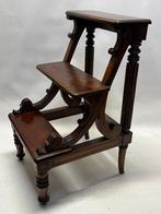 Marches - petit escalier de bibliothèque - Bois - vieuse