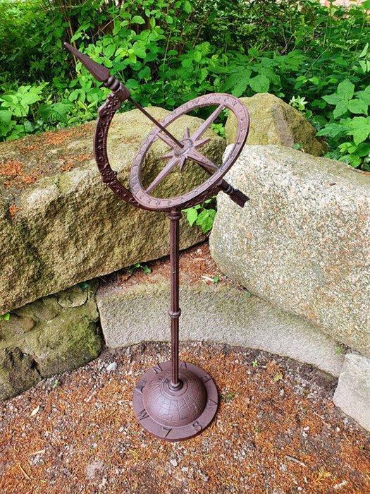 Zonnewijzer - Gietijzer - Polen - 2020+, Antiek en Kunst, Curiosa en Brocante