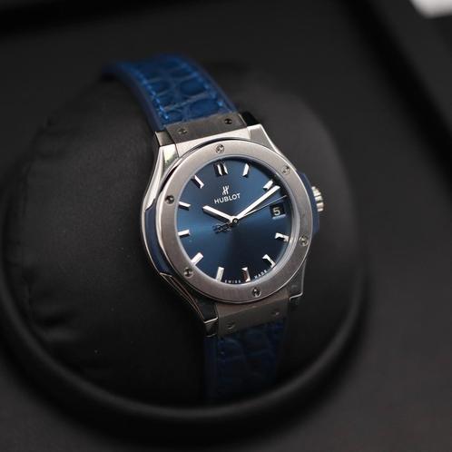 Hublot Classic Fusion Blue 581.NX.7170.LR, Handtassen en Accessoires, Horloges | Dames, Verzenden