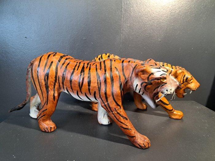 Beeld, Twee lederen Tijgers - 18 cm - Leder, Antiek en Kunst, Curiosa en Brocante