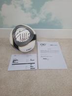 Cristiano Ronaldo. Bal ondertekend door CR7 met certificaat., Nieuw