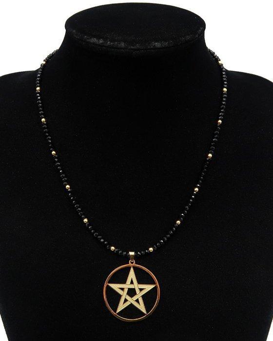 Zwarte spinel - Kwaadspreukketting - Versierd pentagram -, Antiek en Kunst, Antiek | Boeken en Manuscripten