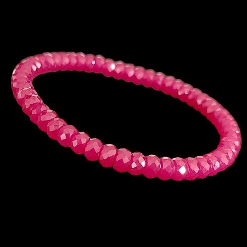 Rubis corindon rouge. Bracelet facetté très belle qualité. -, Verzamelen, Dierenverzamelingen
