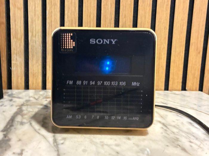 Wekker - Sony Futuristime Plastic - 1970-1980, Antiek en Kunst, Kunst | Designobjecten