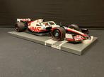 Minichamps 1:18 - Voiture de course miniature - Haas F1 Team