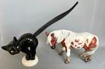 Goebel - Beeldje - Pretzelkat en pony (2) - porselein,, Antiek en Kunst