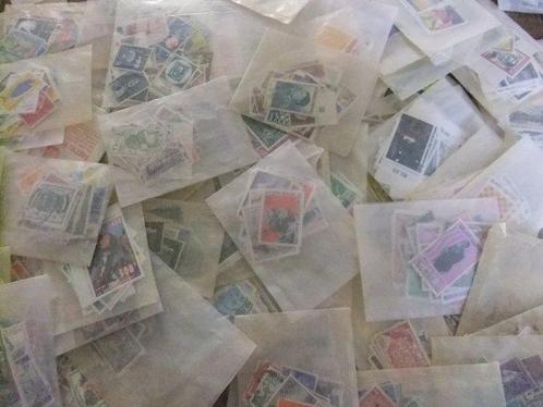 Duizenden postzegels in zakjes  - Uit nalatenschap, Postzegels en Munten, Postzegels | Amerika