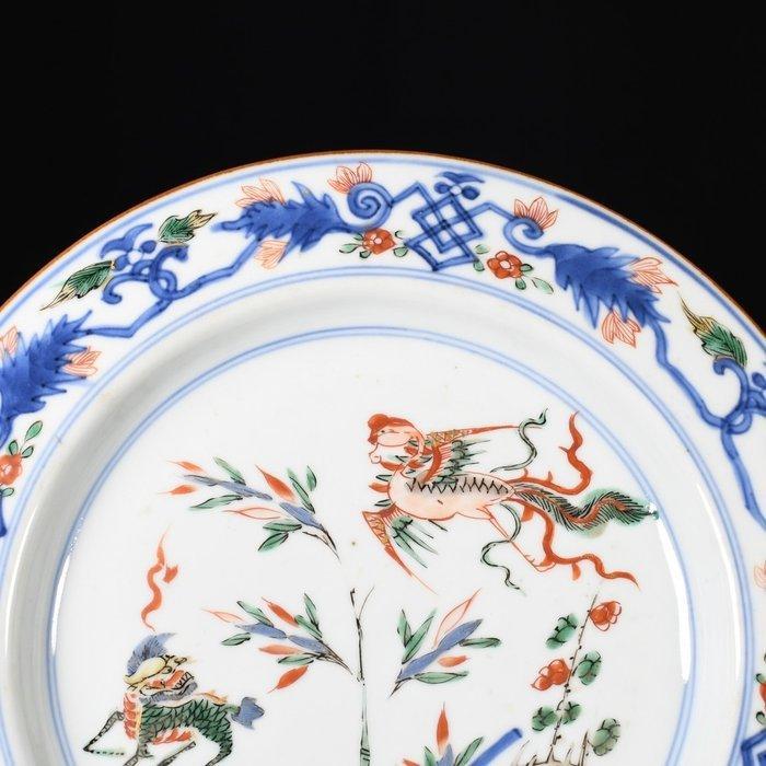 Bord - Assiette à décor dun Qilin et dun Fenghuang -, Antiek en Kunst, Antiek | Overige Antiek