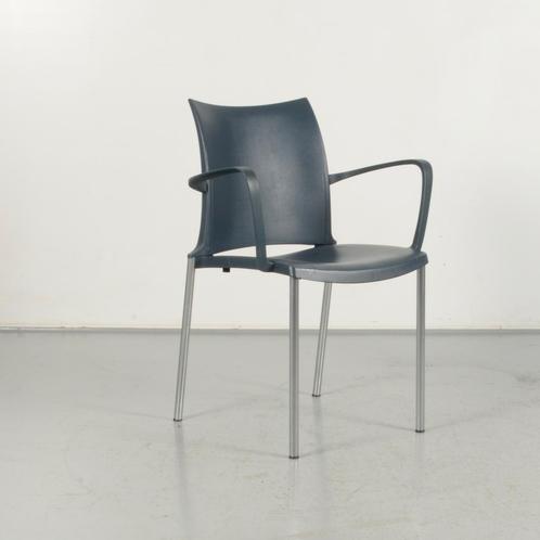 Kantinestoel Kusch + Co 2200 - Grijs - Stapelbaar, Huis en Inrichting, Stoelen, Gebruikt, Ophalen of Verzenden