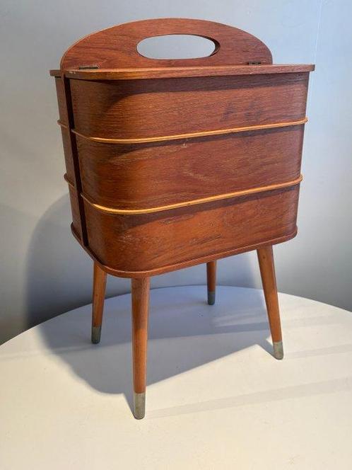 Naaidoos - Hout, Antiek en Kunst, Kunst | Designobjecten