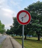 Timo Wedell (1994) - Butterfly Suicide Graffiti like Banksy