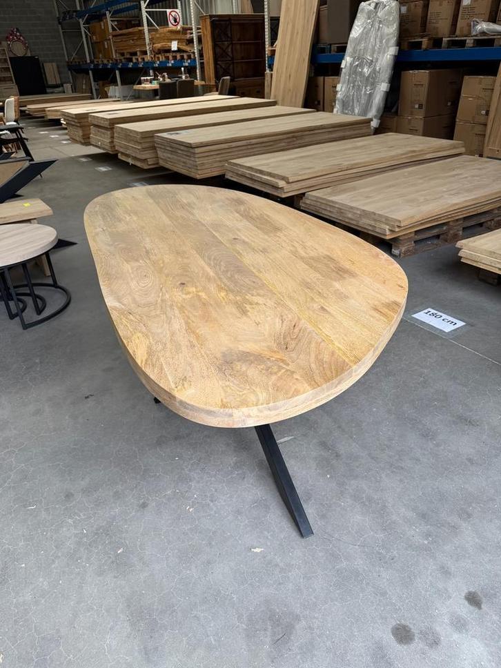 Mangohouten eettafel, organisch + spinpoot (A-keuze), Huis en Inrichting, Tafels | Eettafels, Nieuw, Overige houtsoorten, Metaal
