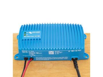 Victron Energy 24 volt 12ah acculader beschikbaar voor biedingen