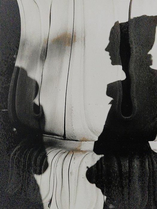 Lee Miller (1907-1977) - Eileen Agars Shadow, Brighton 1937, Antiek en Kunst, Kunst | Designobjecten