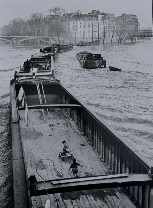 Willy Ronis (1910–2009) - La Péniche aux enfants 1959, Antiek en Kunst, Kunst | Designobjecten