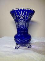Vase - Vasque en cristal bleu avec un travail de verre en