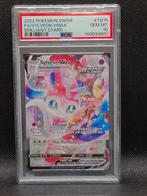 Pokémon - 1 Graded card - PSA 10 GEM MINT Sylveon VMAX TG15, Hobby en Vrije tijd, Nieuw