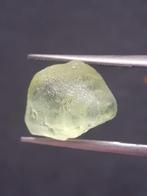 Natural Green Peridot - 5.708 ct - rough gemstone - for face, Verzenden