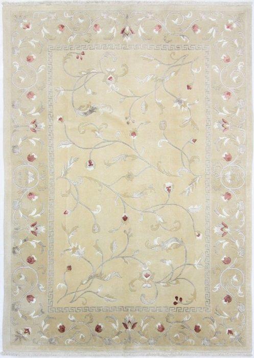 Tapis de designer moderne Nepal Royal en soie - Tapis - 240, Huis en Inrichting, Stoffering | Tapijten en Vloerkleden