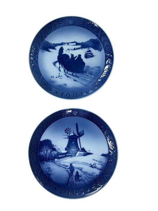 Royal Copenhagen - Bord - Porselein, Antiek en Kunst, Antiek | Glaswerk en Kristal