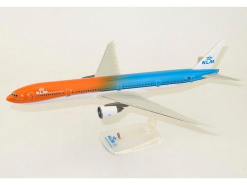 Schaal 1:200 PPC Holland 220150 Boeing 777-300ER Orange..., Hobby en Vrije tijd, Modelbouw | Vliegtuigen en Helikopters, Nieuw