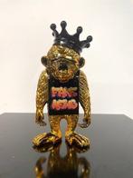 Van Apple - Graffiti Monkey - Fake News