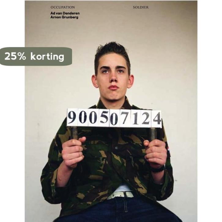 Occupation soldier 9789079985111 Ad van Denderen, Boeken, Kunst en Cultuur | Fotografie en Design, Gelezen, Verzenden