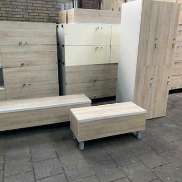 Luxe houten kleedkamer lockers | kluisjes | kluizen |