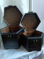Doos (2) - Leder - Een paar hexagonale dozen
