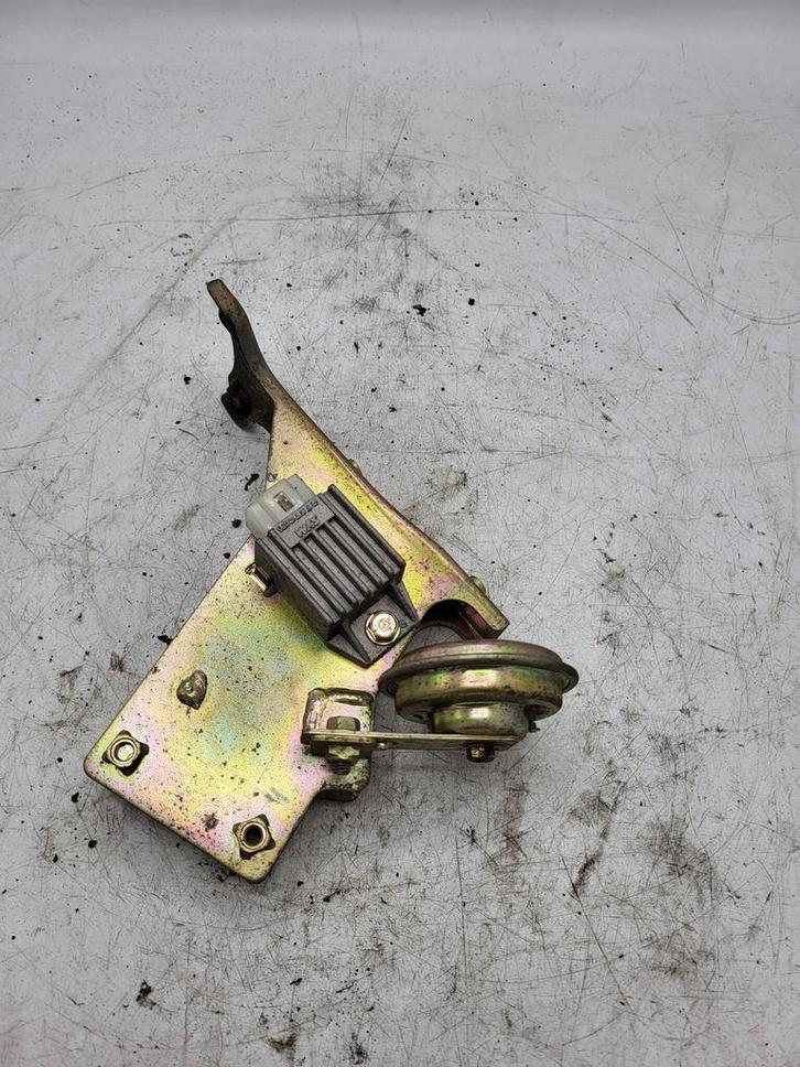 Sym DD50 2007 / Claxon Spanningsregelaar Beugel Frame, Fietsen en Brommers, Brommeronderdelen | Scooters, Overige typen, Overige merken