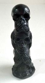 Memento Mori uitgehakte standbeeld Drie wijze schedels in