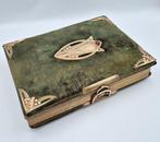 Photographer - Art nouveau photo album - 1908