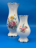 Pirkenhammer Porzellan – Set aus 2 Vasen, Blumendekor,, Antiek en Kunst