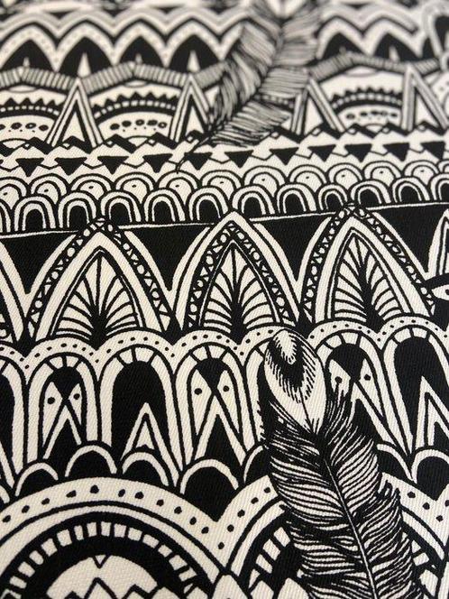 Prachtige stof met zwart-wit Ikat patroon van katoen. -, Antiek en Kunst, Antiek | Tapijten, Tafelkleden en Textiel