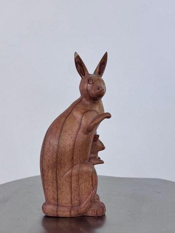 sculptuur, Canguro con cucciolo in legno - 21 cm - Hout