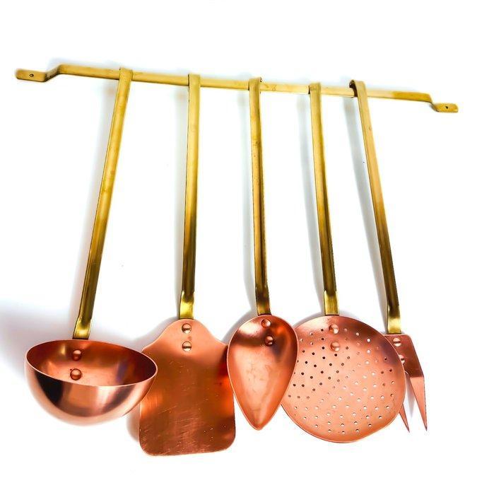 Groente serveerlepel - Messing, Koper, Antiek en Kunst, Antiek | Keukengerei