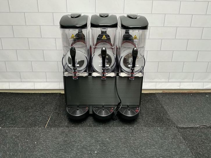 Slush Machine 3X12L, Zakelijke goederen, Horeca | Keukenapparatuur, Nieuw in verpakking, Koelen en Vriezen, Ophalen of Verzenden