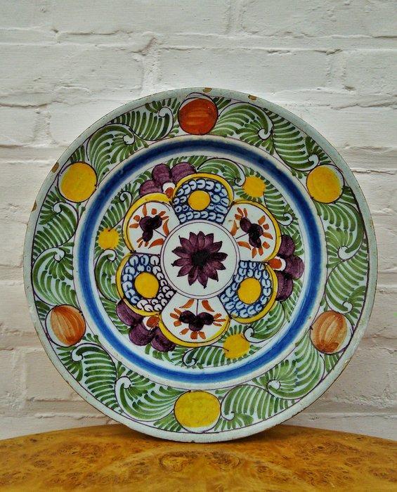 Assiette murale - Grote Polychroom Delfts schotel - Faïence,, Antiek en Kunst, Antiek | Glaswerk en Kristal
