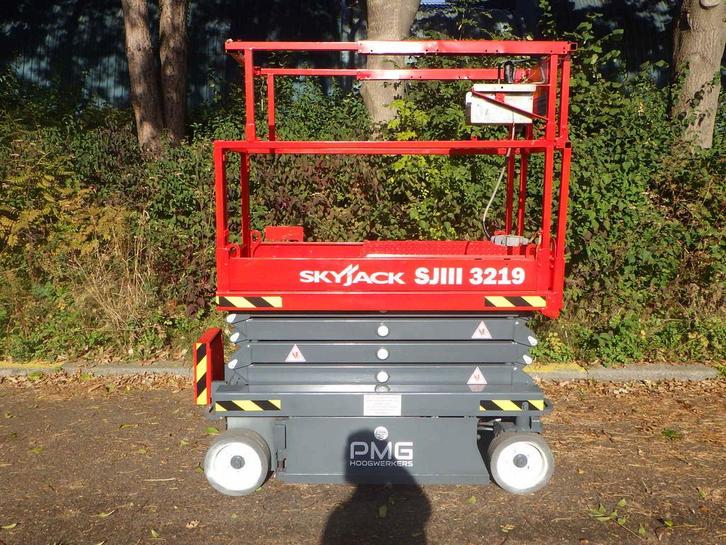Hoogwerker SkyJack SJ3219 , 2017 , 8m , gekeurd, Zakelijke goederen, Machines en Bouw | Kranen en Graafmachines, Hoogwerker