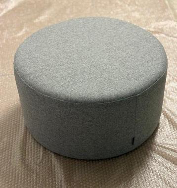 noo.ma | Folk Pouf - niedrig | Sitzplätze | Grau (Wolle) |