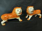 Staffordshire Porselein - Beeld, Paar staande leeuwen - 26