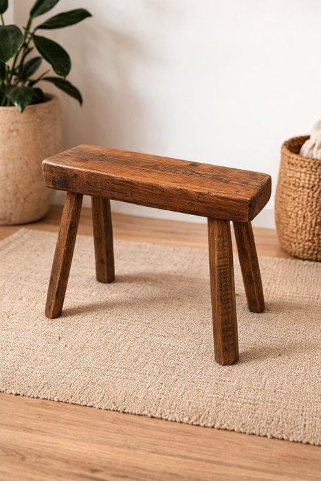 Kruk - Eik - Oude handgemaakte eikenhouten kruk, Antiek en Kunst, Kunst | Designobjecten