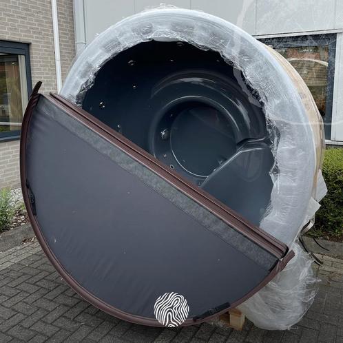 Mooie Thermowood hottub met SPA-systeem en Thermodeck, Sports & Fitness, Sauna, Enlèvement ou Envoi