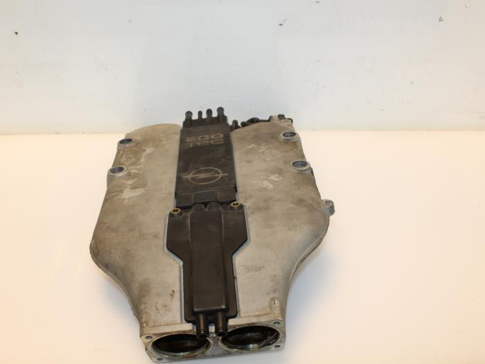 Inlaatspruitstuk Opel Omega O139560, Auto-onderdelen, Carrosserie
