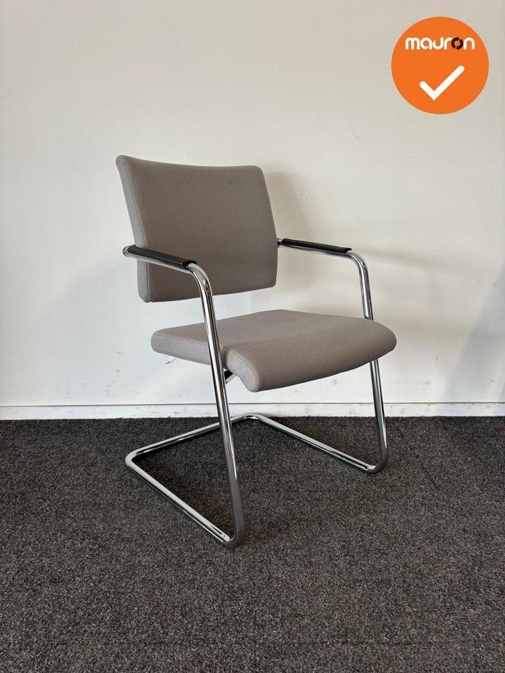 Rohde & Grahl - Vergaderstoel - grijze stoffering, Articles professionnels, Aménagement de Bureau & Magasin | Mobilier de bureau & Aménagement