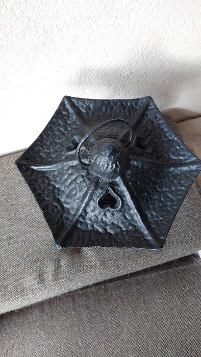 Japanse pagode - IJzer (gegoten) - Japan - 20e eeuw, Antiquités & Art, Antiquités | Autres Antiquités