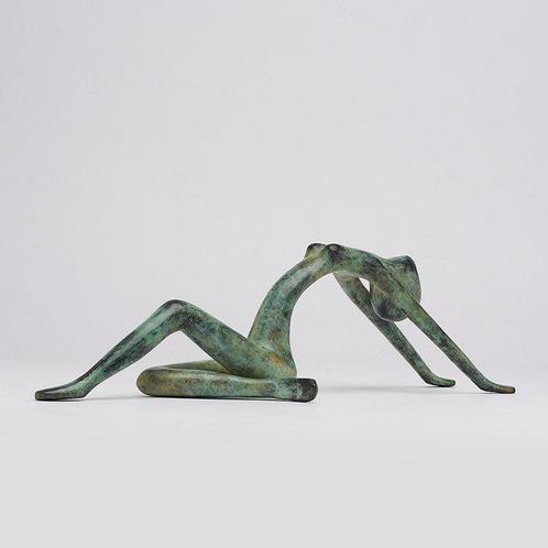 Sculpture, NO RESERVE PRICE - Stretching Lady Sculpture - 12, Antiek en Kunst, Kunst | Designobjecten