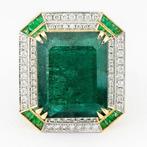 Lotus Lab Certified - Rich Deep Green Emerald 26.11 Cts &